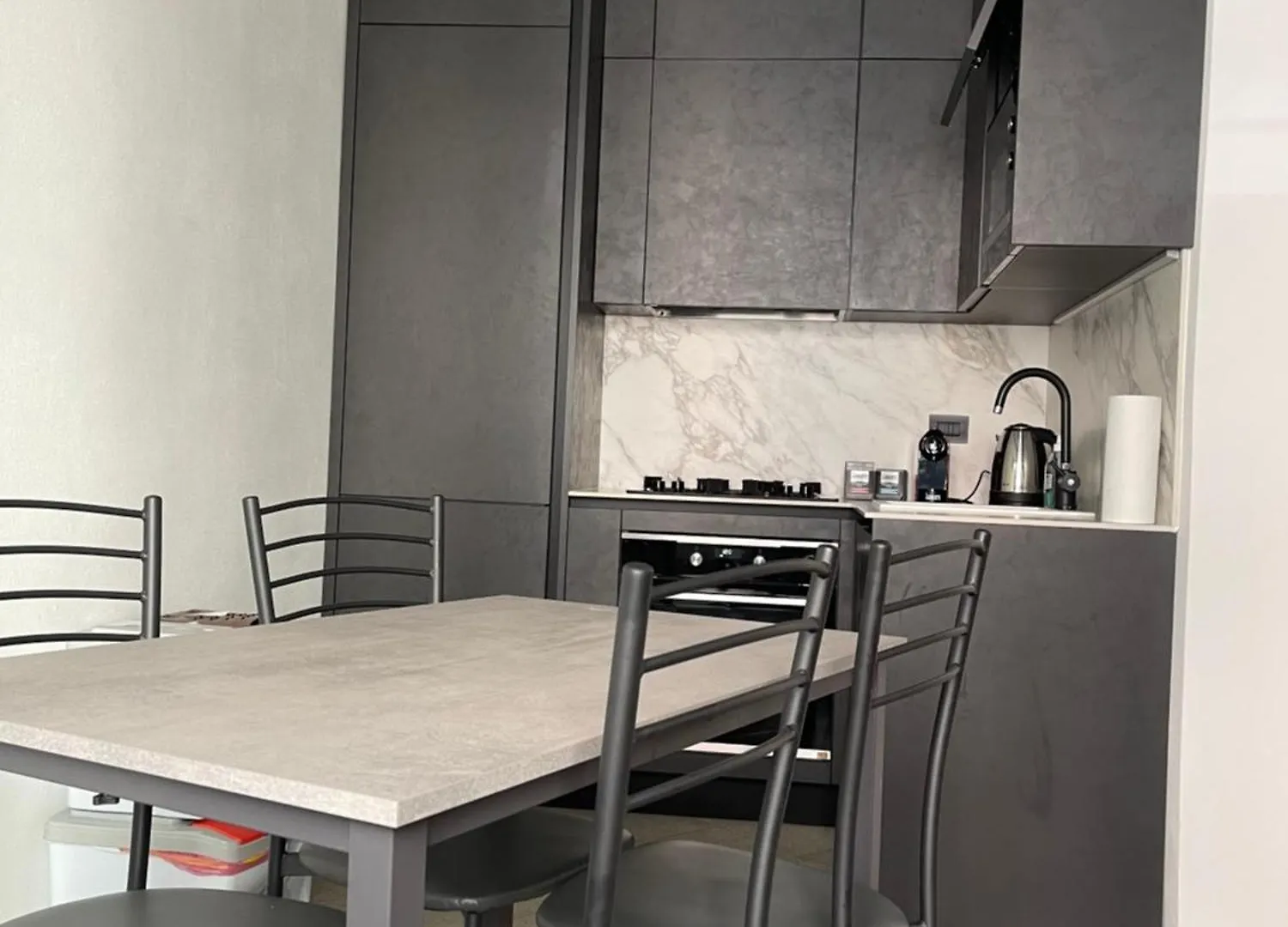 Bilocale Zona Navigli Apartman Milánó